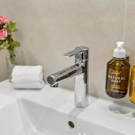 Old Town Penthouse Maisonette Private Rooftop * Zürich