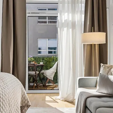 Old Town Penthouse Maisonette Private Rooftop Apartment *