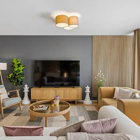 Old Town Penthouse Maisonette Private Rooftop شقة