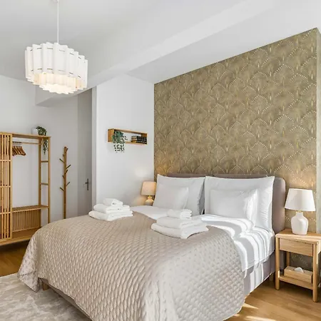 Old Town Penthouse Maisonette Private Rooftop